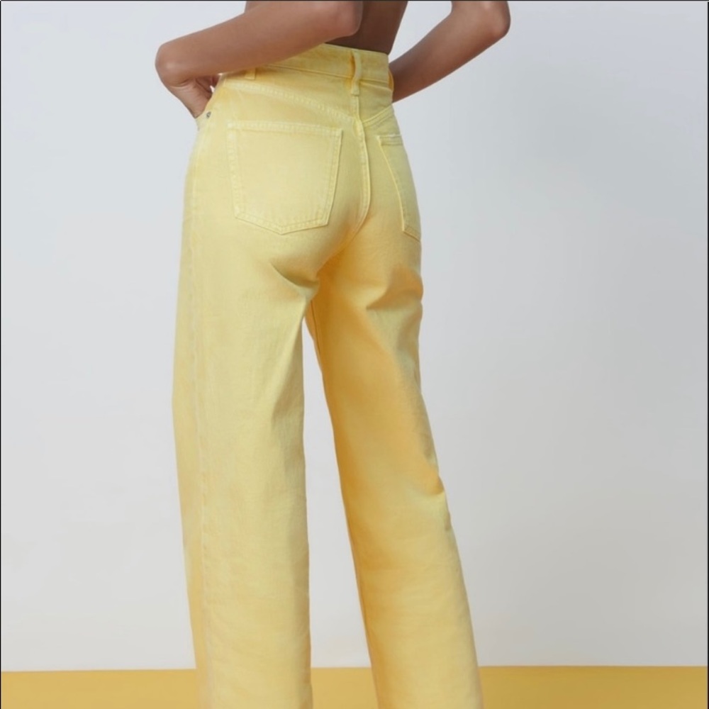 ZARA FULL LENGTH WIDE LEG JEANS